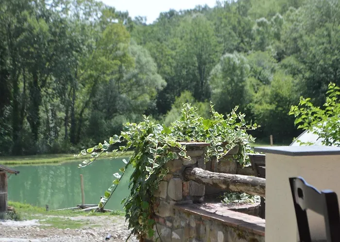 Bioagriturismo Tenuta Montenuovo Calvera