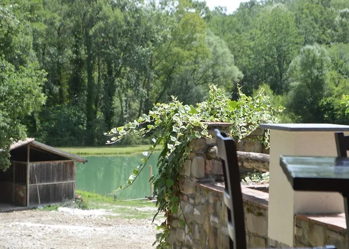 Bioagriturismo Tenuta Montenuovo Calvera