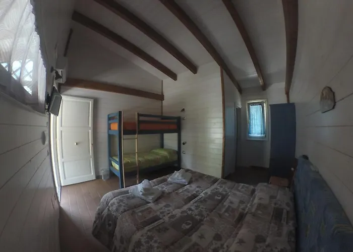 Lantgård Bioagriturismo Tenuta Montenuovo *