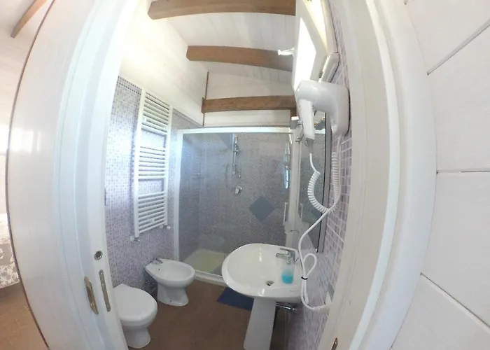 Bioagriturismo Tenuta Montenuovo * Calvera